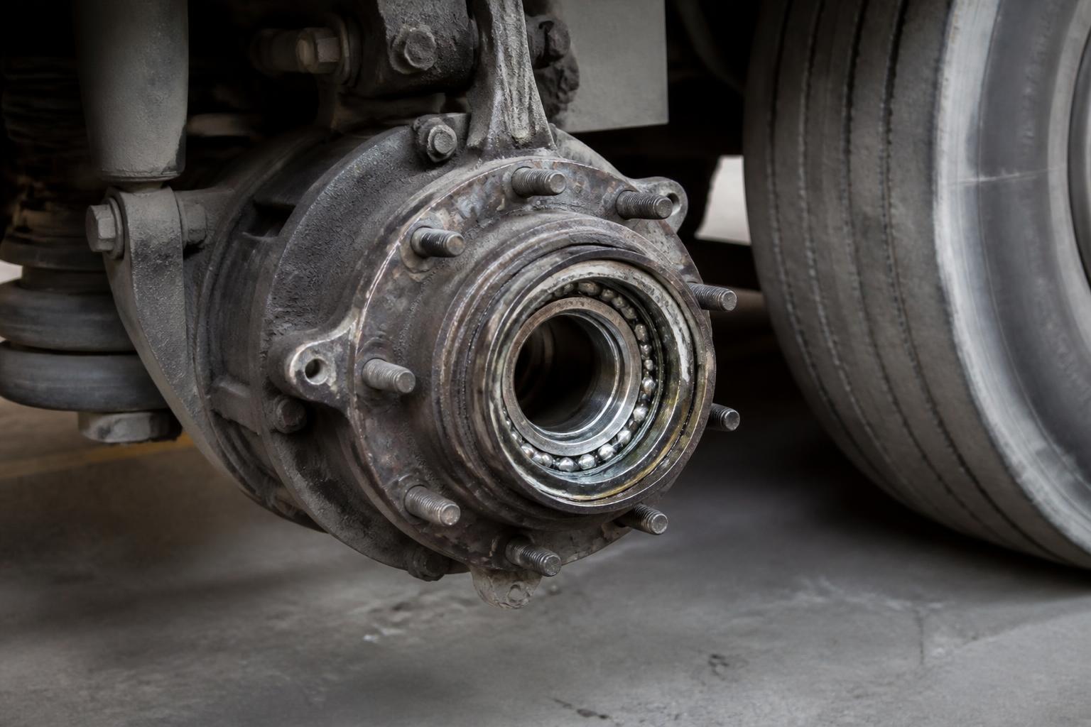 Wheel bearing noise on an HGV and the safest next step